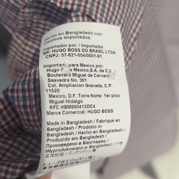 Hugo Boss Men's Sharp Fit Red White Gray Plaid Shirt - M Like New - Picture 7 of 8